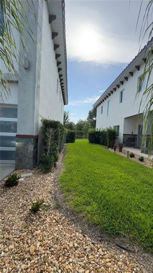 Image No.41-4 Bed Townhouse for sale