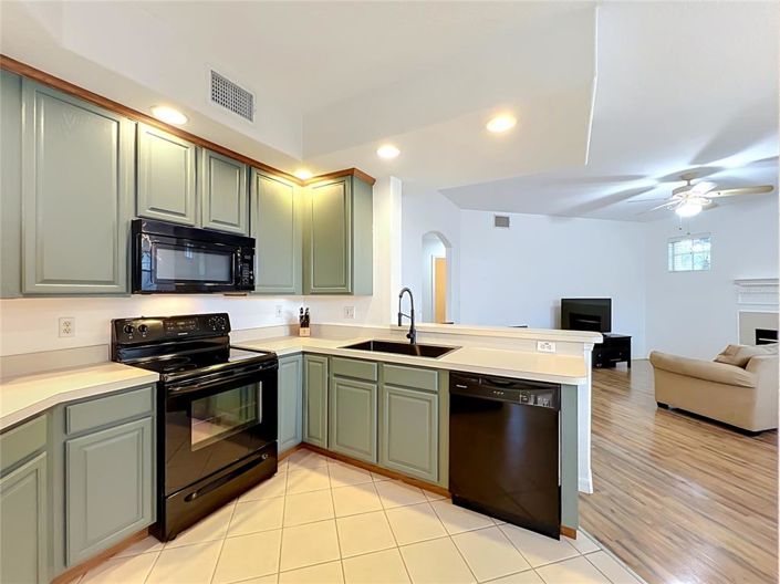 Image No.27-2 Bed Apartment for sale