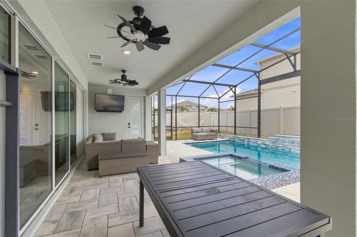 Image No.36-5 Bed House for sale