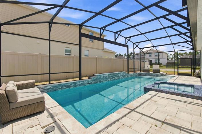 Image No.42-5 Bed House for sale