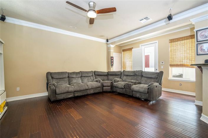 Image No.24-3 Bed House for sale