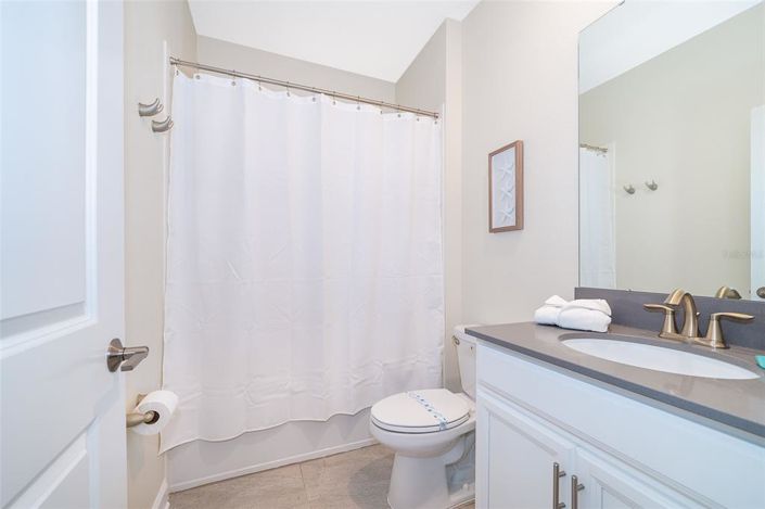 Image No.19-5 Bed House for sale