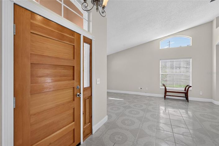 Image No.6-3 Bed House for sale