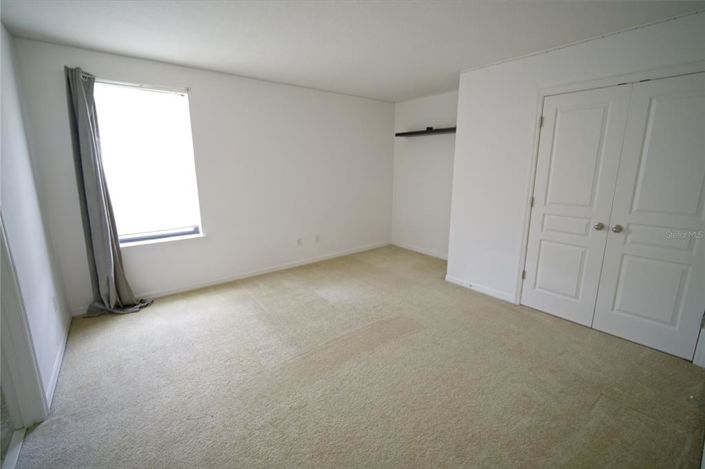 Image No.16-4 Bed House for sale
