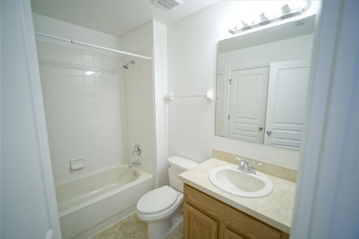 Image No.19-4 Bed House for sale
