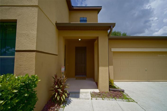 Image No.2-4 Bed House for sale