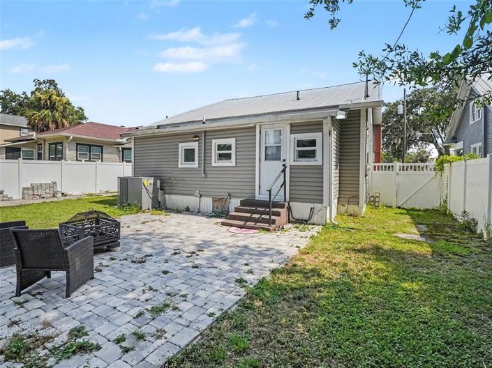 Image No.30-3 Bed House for sale