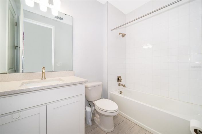 Image No.38-5 Bed House for sale