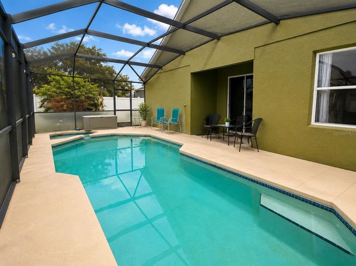Image No.7-5 Bed House for sale