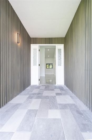 Image No.21-3 Bed House for sale