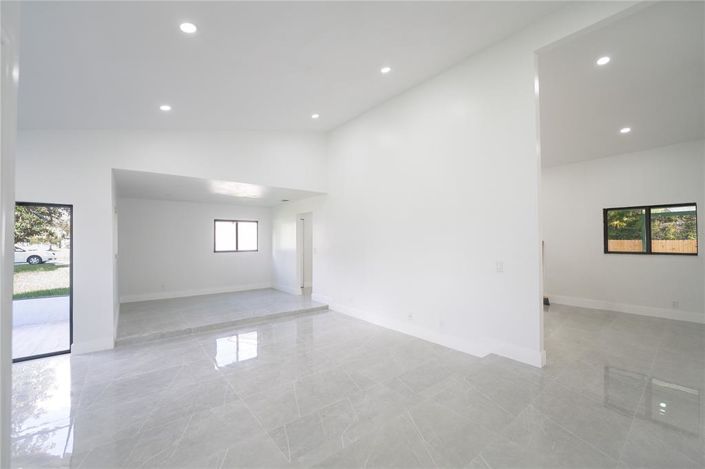 Image No.4-3 Bed House for sale