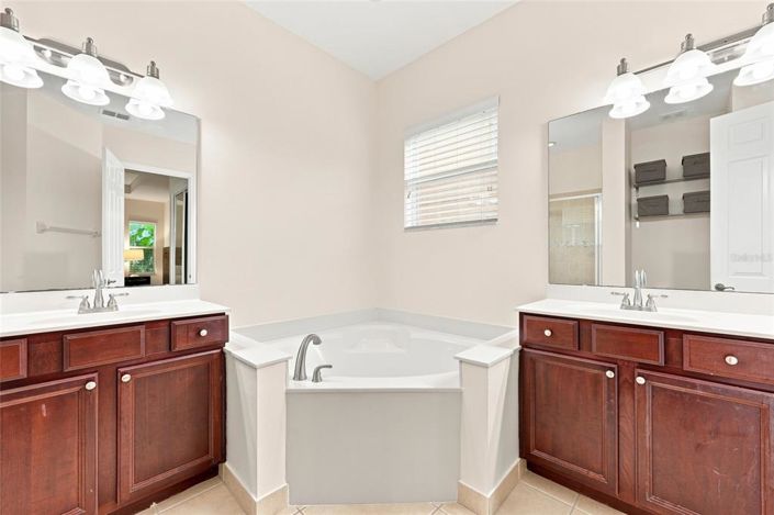 Image No.24-3 Bed House for sale