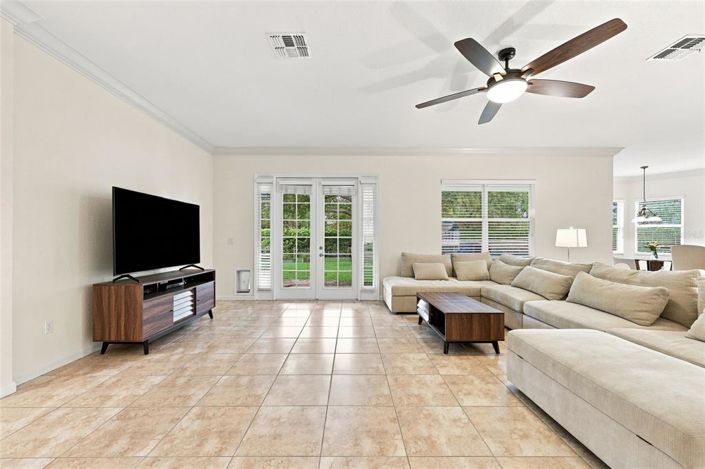 Image No.6-3 Bed House for sale