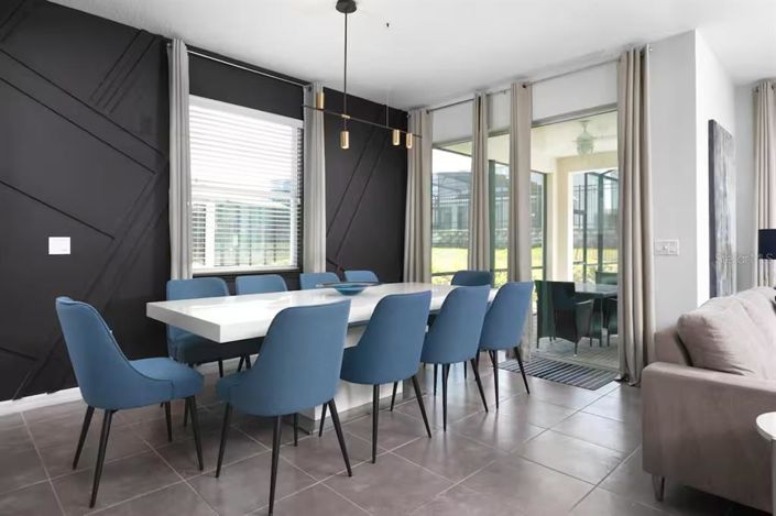 Image No.14-7 Bed House for sale