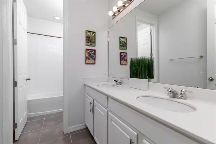 Image No.6-7 Bed House for sale