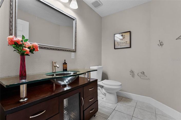 Image No.23-6 Bed House for sale