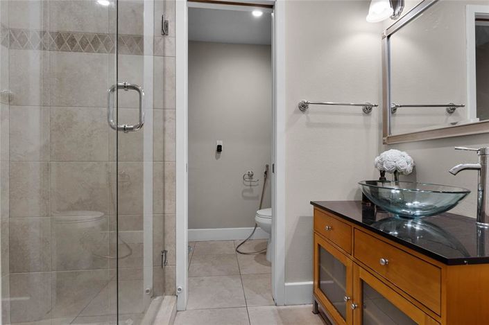 Image No.27-6 Bed House for sale