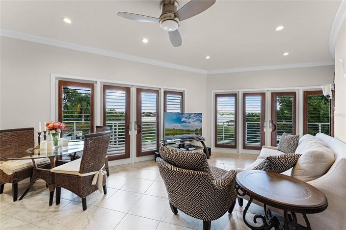 Image No.37-6 Bed House for sale
