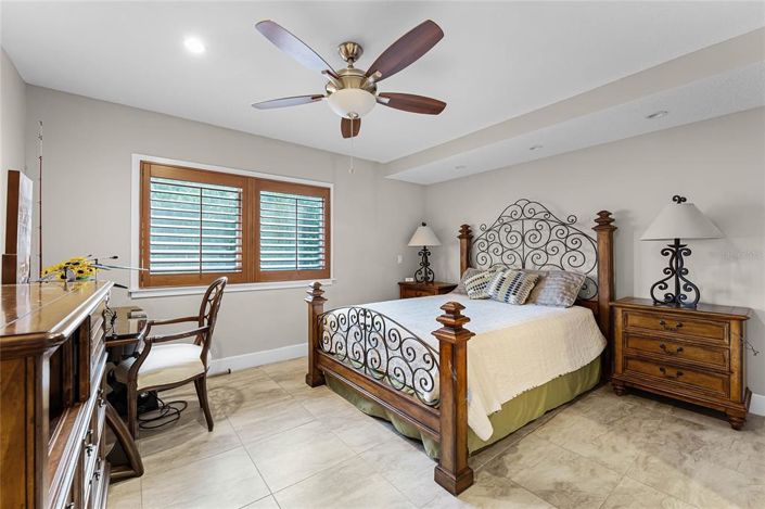 Image No.44-6 Bed House for sale