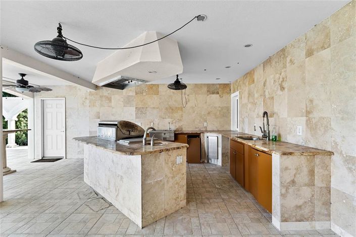 Image No.47-6 Bed House for sale