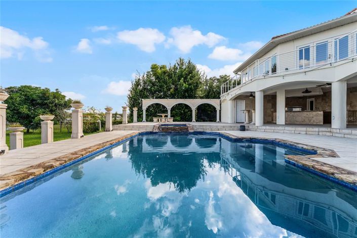 Image No.53-6 Bed House for sale