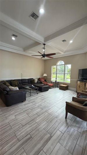 Image No.10-5 Bed House for sale