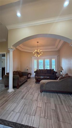 Image No.32-5 Bed House for sale
