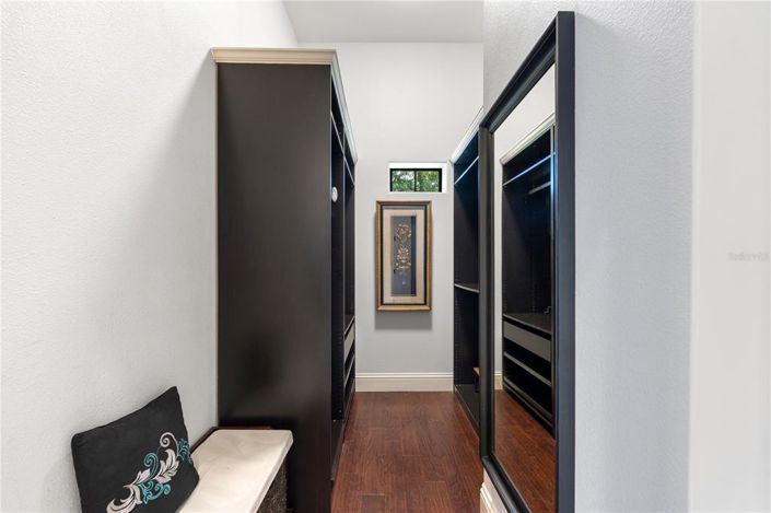 Image No.44-5 Bed House for sale