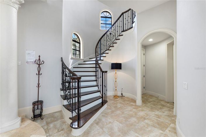 Image No.53-5 Bed House for sale