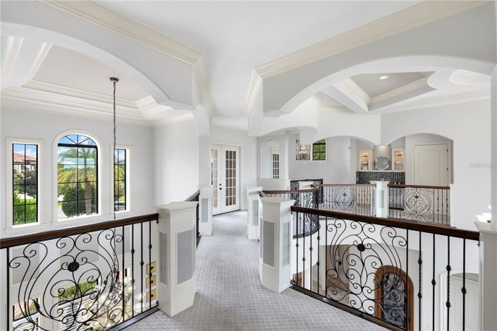 Image No.58-5 Bed House for sale