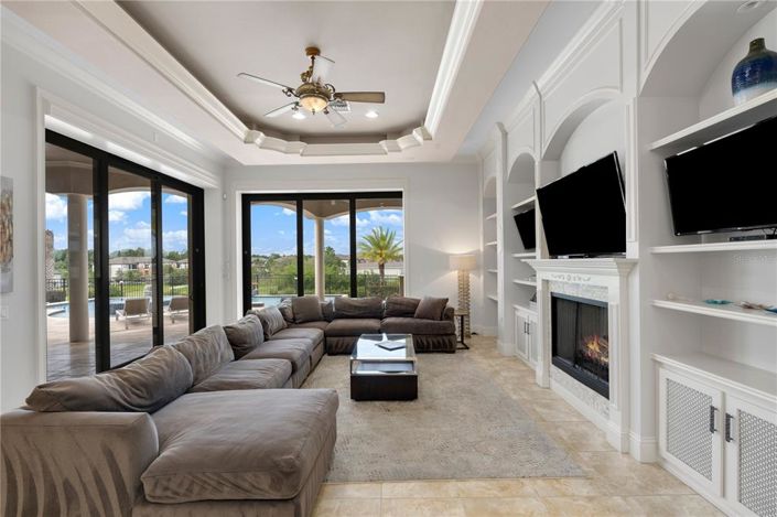 Image No.7-5 Bed House for sale