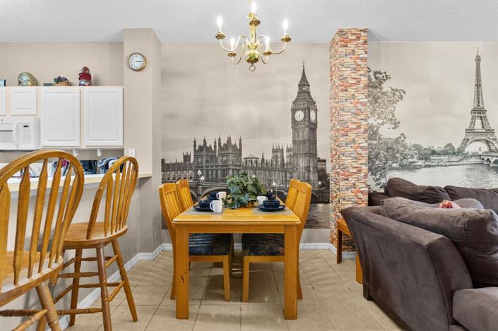 Image No.11-3 Bed Townhouse for sale