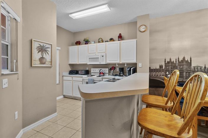 Image No.5-3 Bed Townhouse for sale
