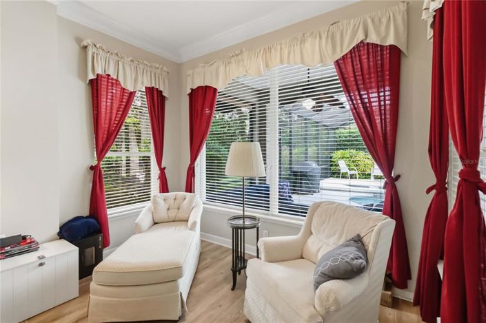 Image No.19-4 Bed House for sale