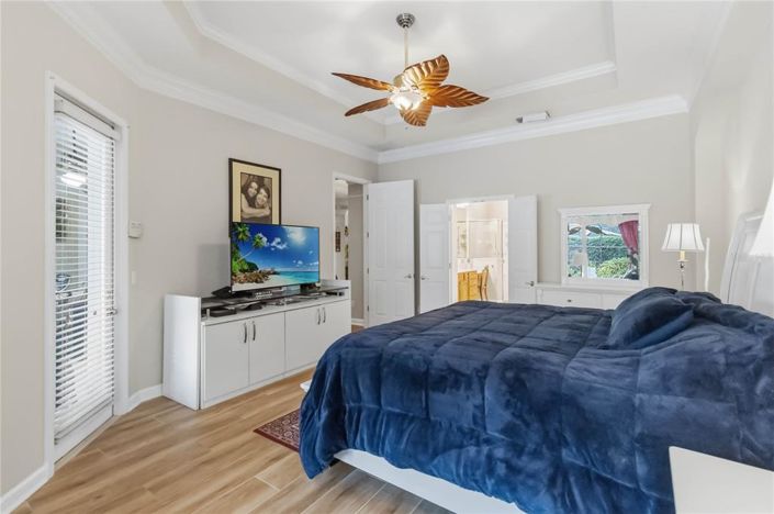 Image No.20-4 Bed House for sale