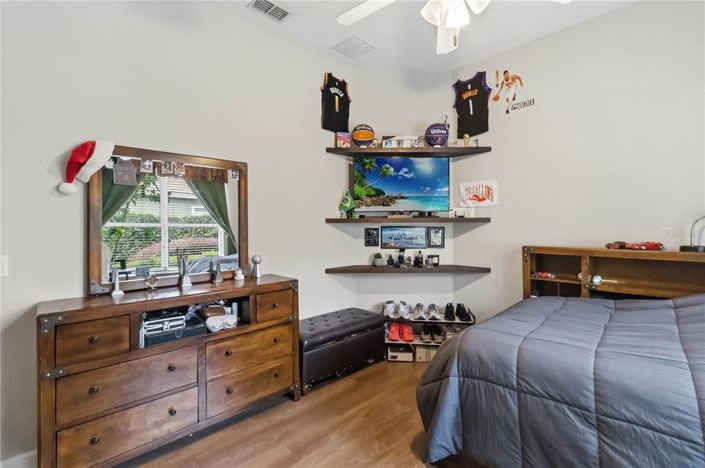 Image No.31-4 Bed House for sale