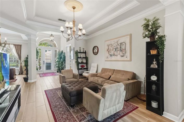 Image No.9-4 Bed House for sale