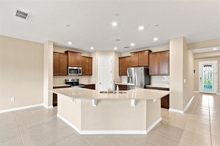 Image No.14-4 Bed House for sale