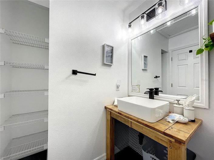 Image No.23-3 Bed Townhouse for sale