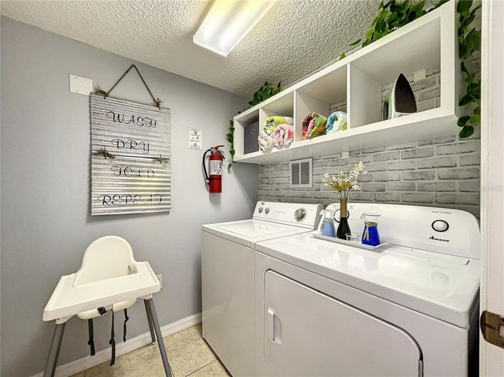Image No.31-3 Bed Townhouse for sale