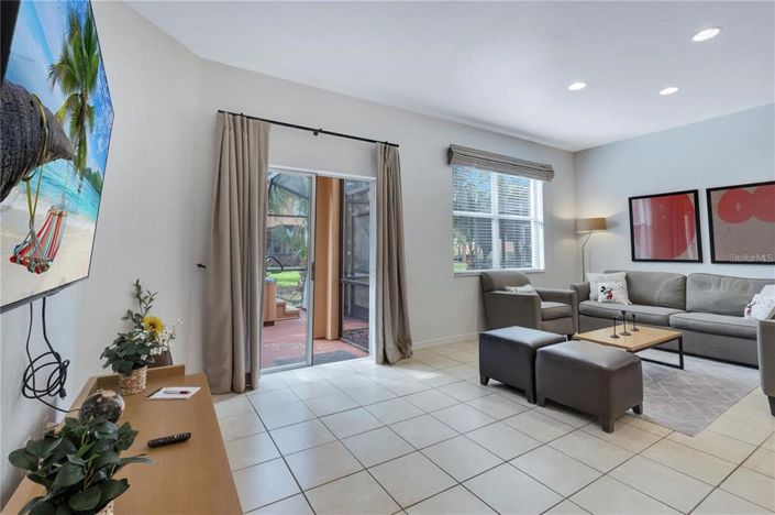 Image No.20-3 Bed Townhouse for sale
