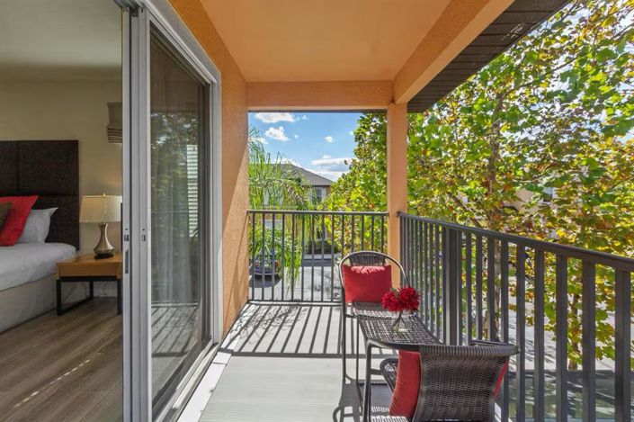 Image No.55-4 Bed Townhouse for sale