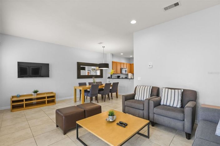Image No.6-2 Bed Townhouse for sale