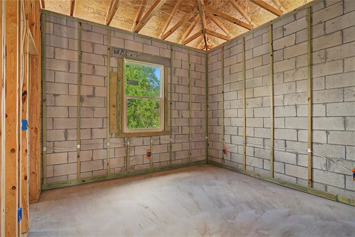 Image No.18-4 Bed House for sale
