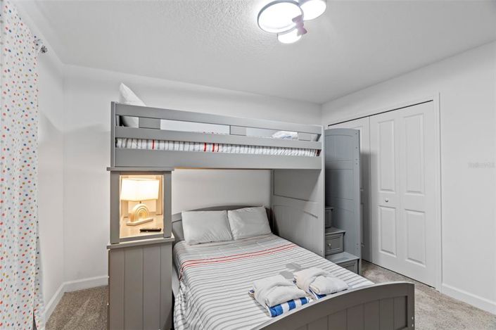 Image No.25-4 Bed Townhouse for sale