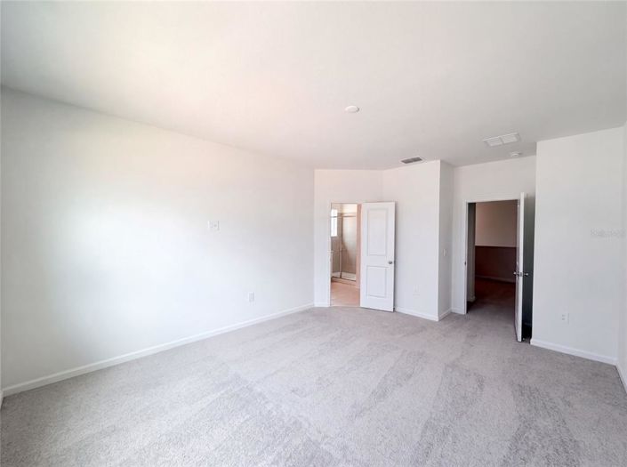 Image No.9-3 Bed Townhouse for sale