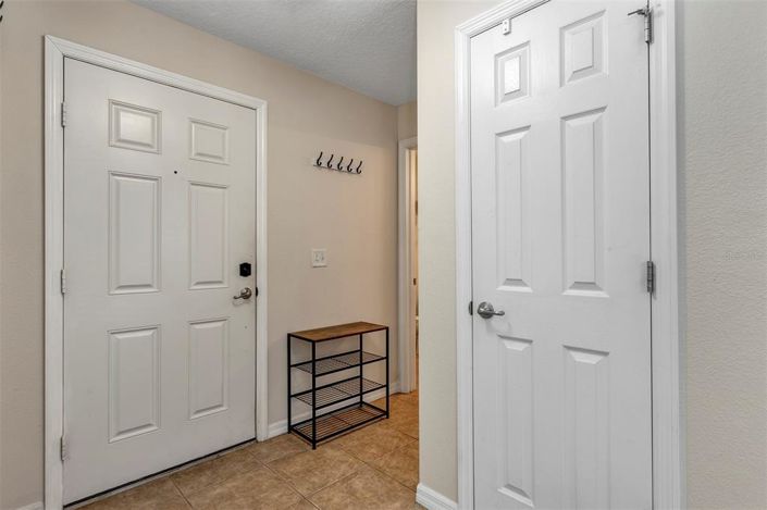 Image No.32-2 Bed Townhouse for sale