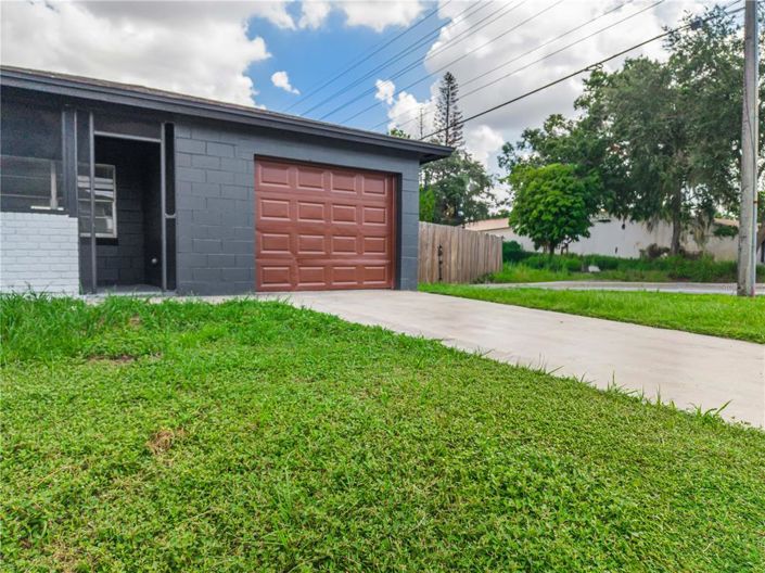 Image No.42-3 Bed House for sale