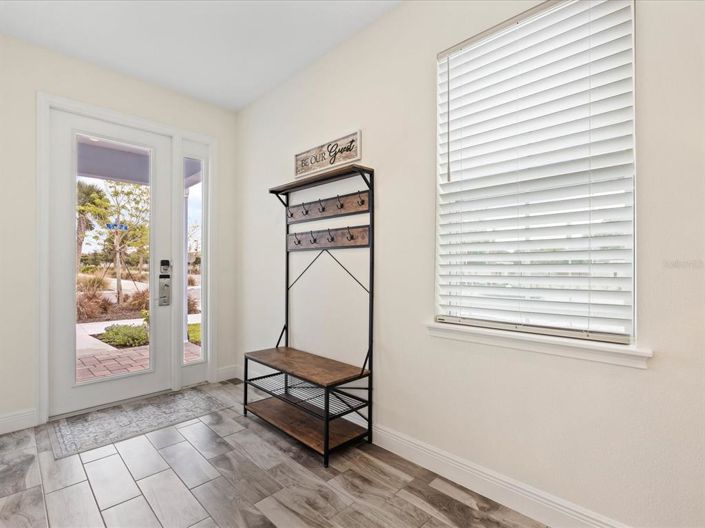 Image No.4-4 Bed Townhouse for sale