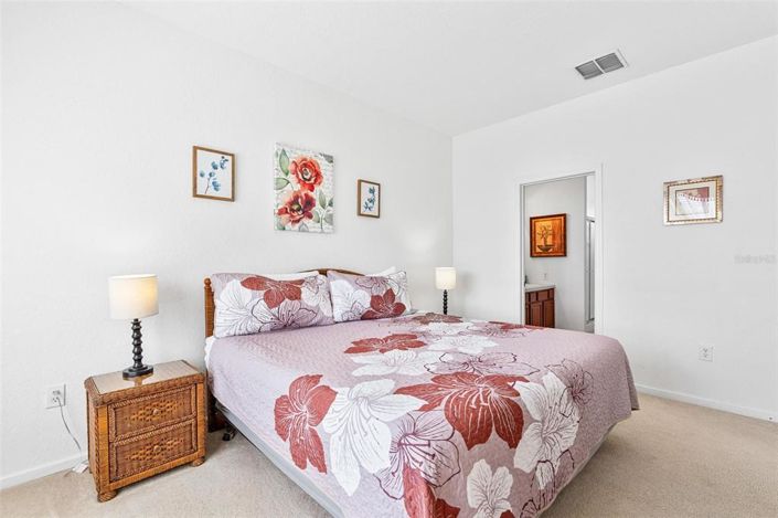 Image No.20-5 Bed House for sale